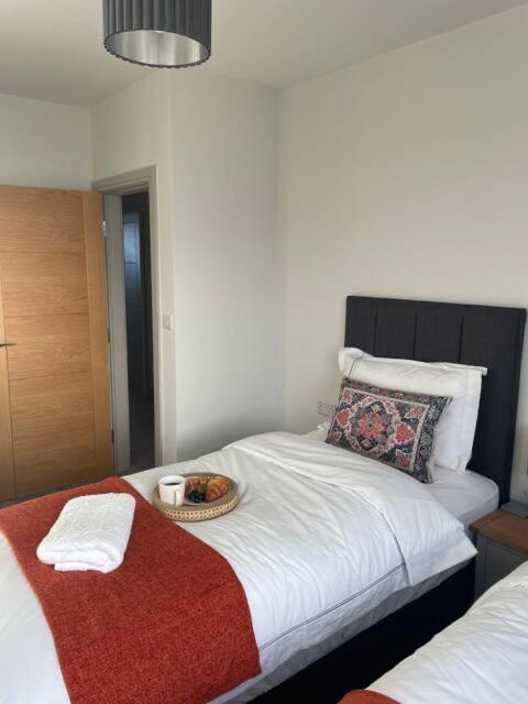 Spectacular 2 Bedroom Balcony Sea View Flat Scarborough Exterior foto